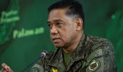 菲律宾军方首脑促调查监视在菲中国公民