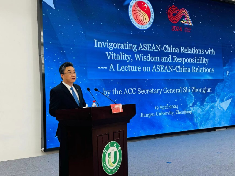 中国—东盟中心秘书长寄语青年学生做中国东盟友谊传承者