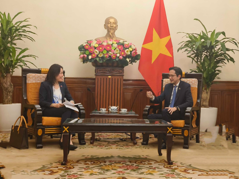 中国驻东盟大使会见越南副外长、东盟事务高官杜雄越