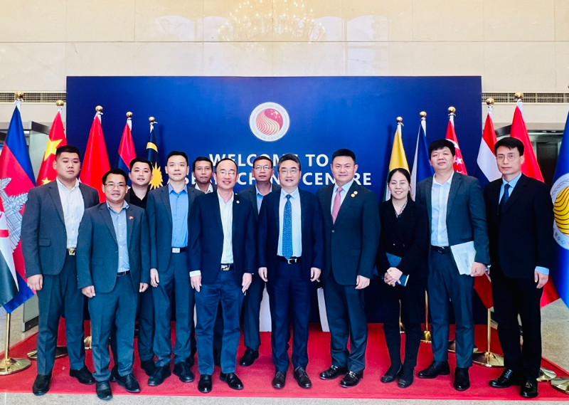 中国—东盟中心秘书长会见澜湄综合执法安全合作中心代表团