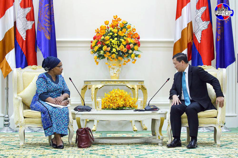 Cambodian PM Receives UN Under-Secretary-General