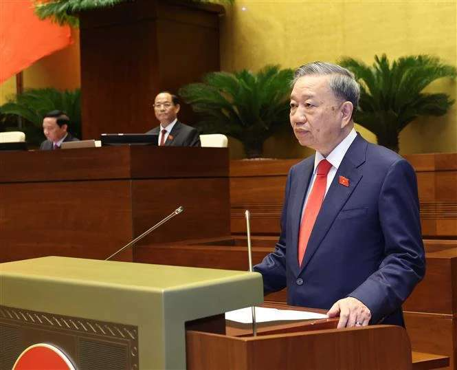 中国国家主席习近平向越南新任国家主席苏林致贺电