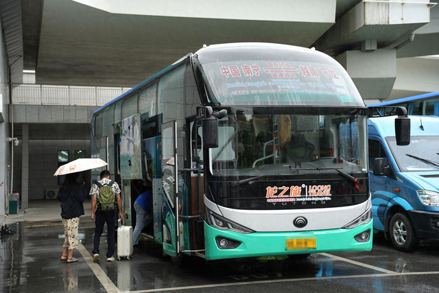中国南宁—越南下龙国际直达客运线路开通