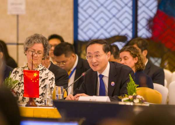 东亚合作系列高官会在老挝举行 中国外交部副部长出席