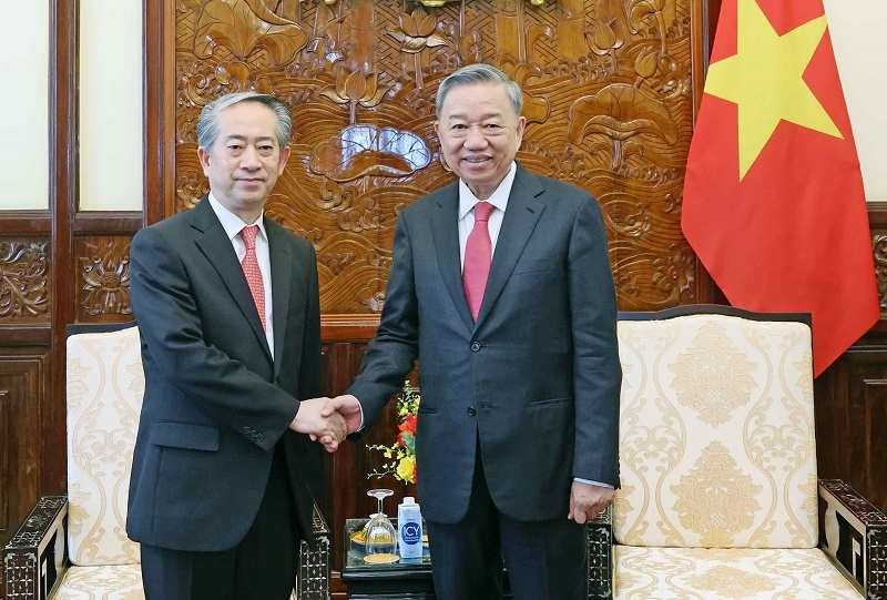 越南国家主席会见中国驻越南大使：推动各领域合作提质升级 更好管控分歧