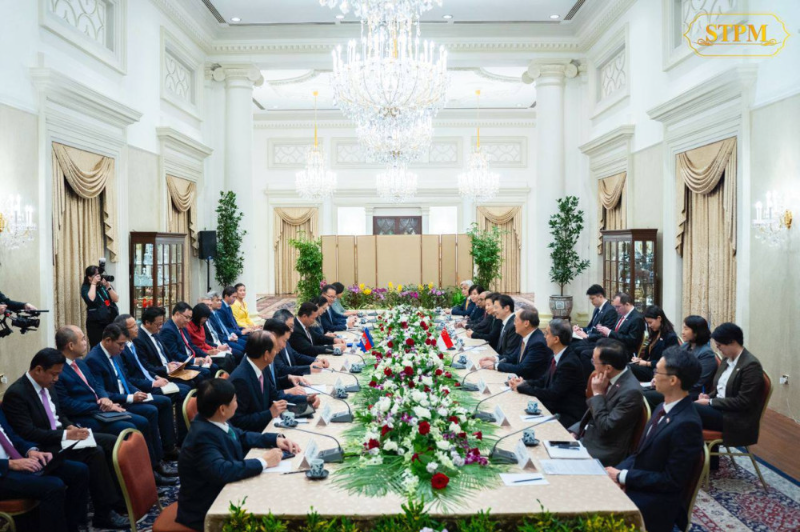 Cambodia, Singapore Mull over Deeper Economic Cooperation 