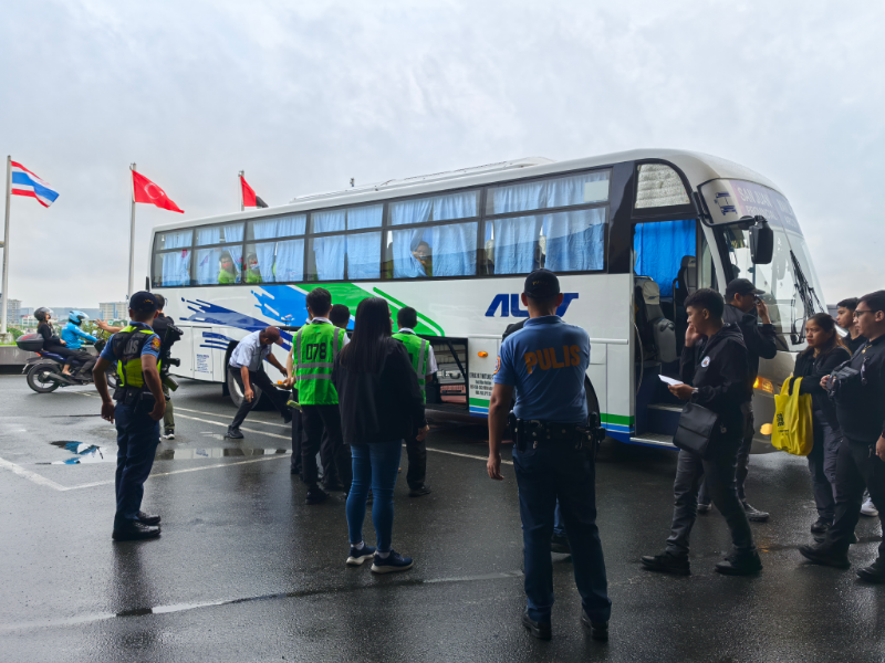 中菲执法部门合作遣返近30名在菲从事离岸博彩中国公民