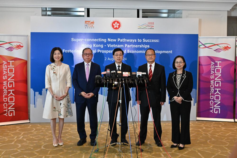 香港特首6天访3东盟国成果斐然  共签订55份协议
