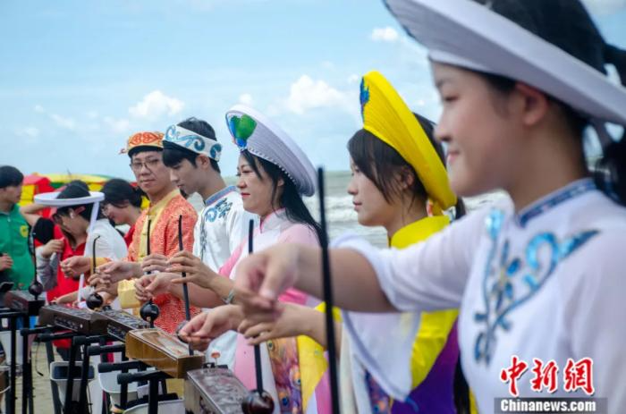 东西问｜赵霞：京族独弦琴艺术如何走出国门？