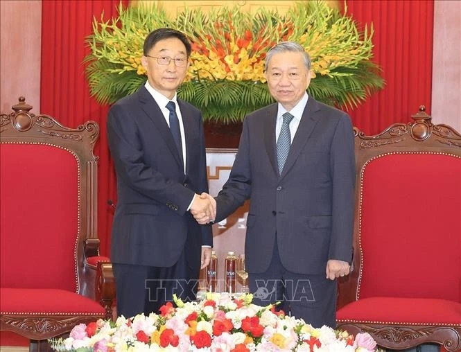 越共中央总书记、越南国家主席苏林会见中国广西壮族自治区党委书记刘宁