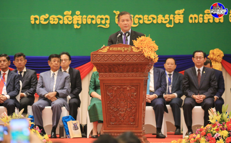 Cambodia to Build Over 1,300 km of Road Along the Border