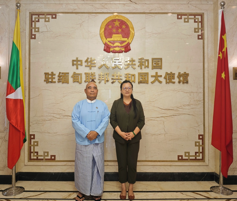 新任中国驻缅甸大使会见缅中友协主席丁乌