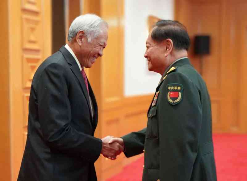 中国中央军委副主席张又侠分别会见新加坡和柬埔寨国防部长