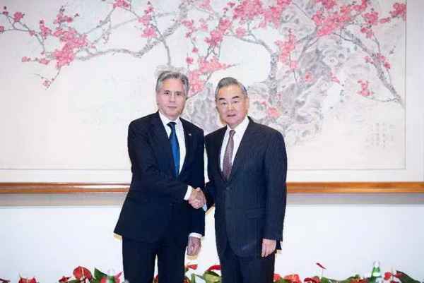 中国外长会见美国国务卿：阐述南海问题立场 呼吁美方不要在南海兴风作浪