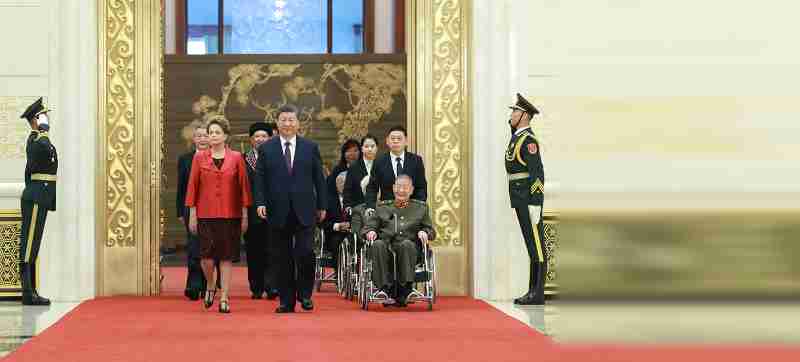 中国举行国家勋章和国家荣誉称号颁授仪式 巴西前总统罗塞芙获颁“友谊勋章”