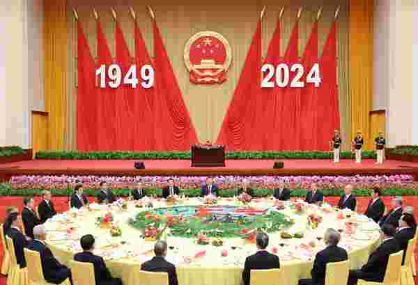 庆祝中华人民共和国成立75周年招待会在北京隆重举行 习近平发表重要讲话