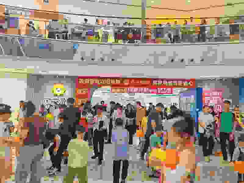 中国国庆假期前四天，广西消费市场活力十足