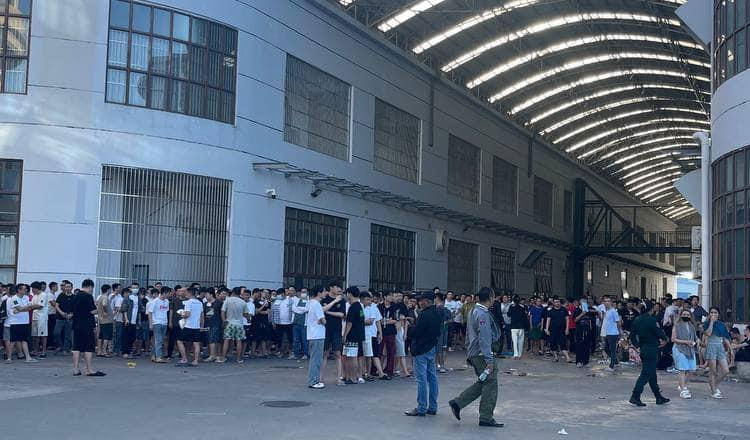 柬埔寨警方捣毁一涉嫌网赌电诈园区 1000余人被扣留  