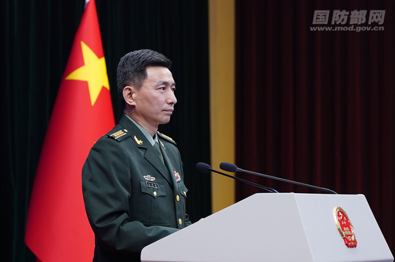 中国国防部正告民进党当局：“挟洋自重”没出路 几件美制武器无法改变两岸军事力量对比态势