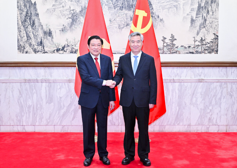 中共中央政治局常委、中央纪委书记李希会见越南共产党代表团
