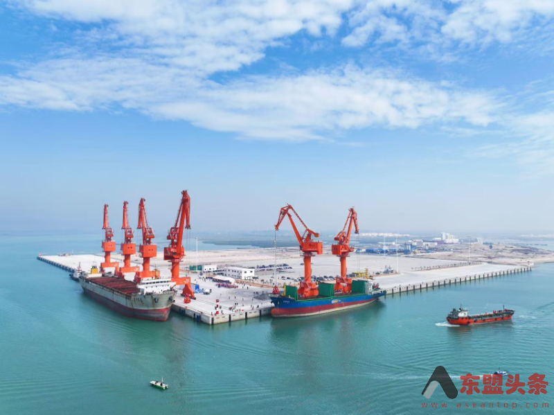 广西玉林“借地”建港向海图强 临港产业集群崛起