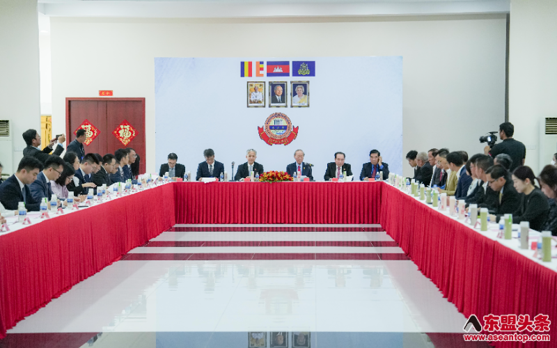 中国驻柬埔寨大使汪文斌与柬华裔青年交流会成功举办