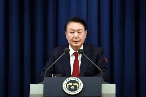 韩国总统尹锡悦“闪电”戒严落幕后面临弹劾 若被弹劾停职将不能处理内政外交 