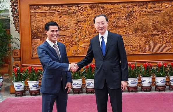 中国外交部副部长孙卫东会见柬埔寨外交与国际合作部国务秘书吴肯