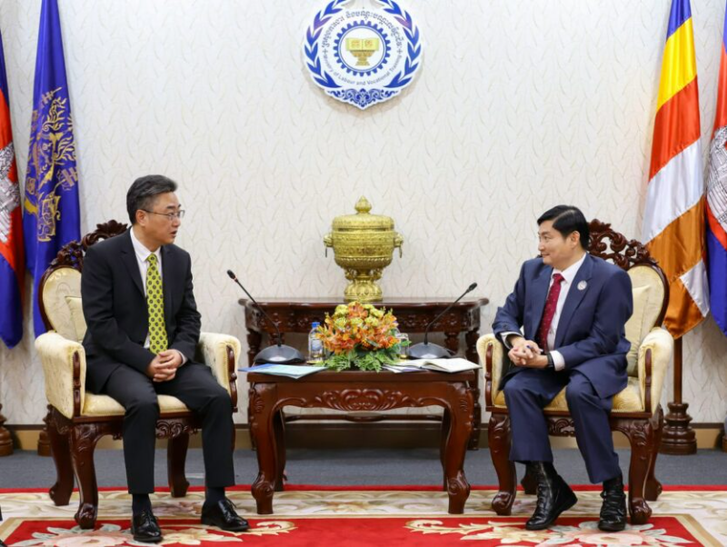 柬埔寨劳工大臣欢迎中国—东盟中心与柬埔寨TVET合作开展联合技术技能培训