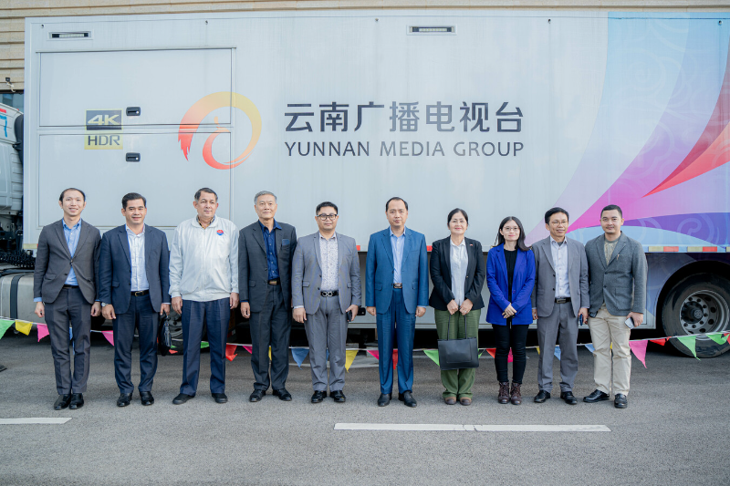 柬埔寨新闻部大臣奈帕德拉率领代表团访问云南广播电视台