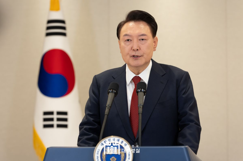 韩国执政党党首：总统尹锡悦无意下台 弹劾是唯一办法 尹锡悦： 奉陪到底
