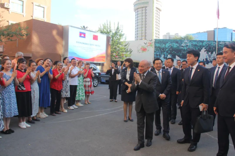 柬埔寨国王西哈莫尼将赴中国海南访问