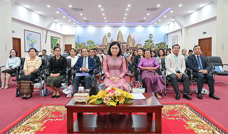 柬埔寨部门和联合国机构联合举办研讨会 探讨将性别平等和绿色经济纳入科技创新政策