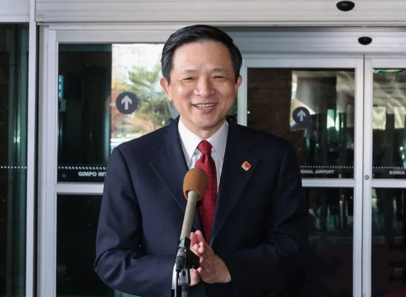 中国新任驻韩国大使戴兵抵达首尔履新