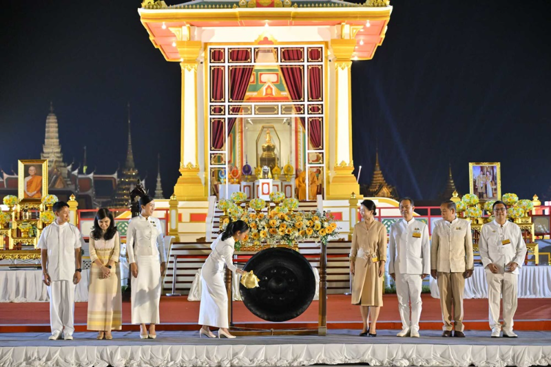 敬奉北京灵光寺佛牙舍利跨年法会在泰国曼谷举行