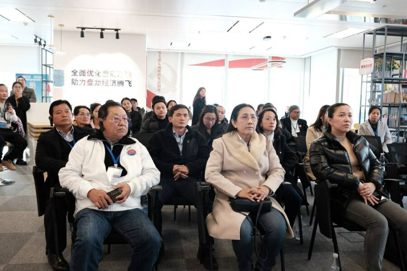 柬埔寨人民党考察团访问中国重庆和云南 推动柬中合作