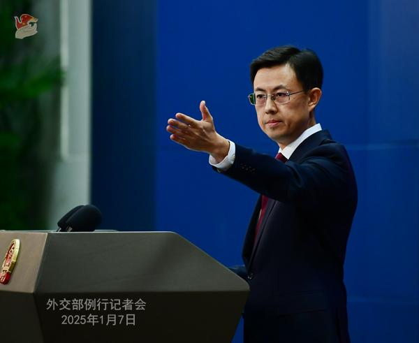 菲方称中国“巨型”海警船在“菲律宾专属经济区”活动 中国外交部回应