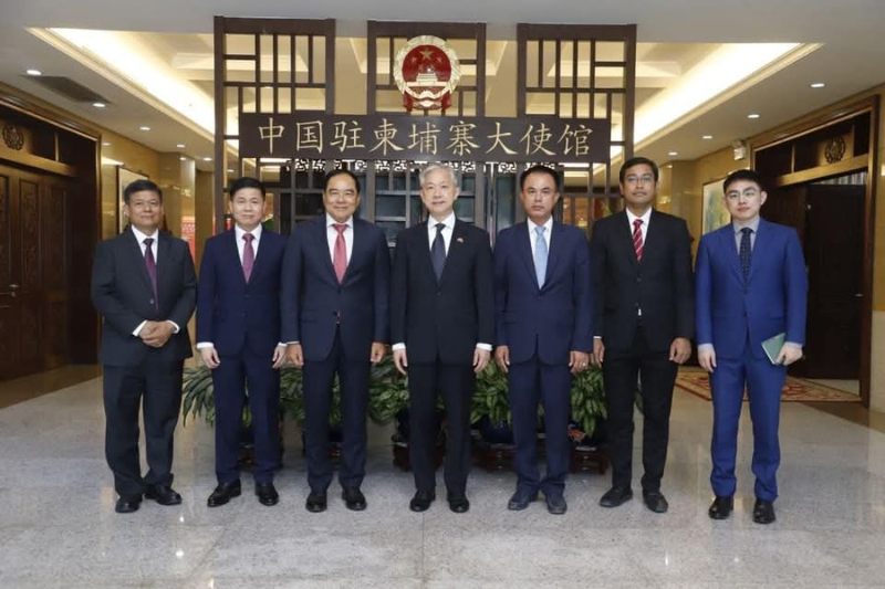中国驻柬埔寨大使汪文斌：中国将继续支持柬埔寨排雷工作