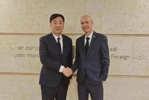 中国政府中东问题特使翟隽访问以色列 希望加沙停火换俘协议切实执行