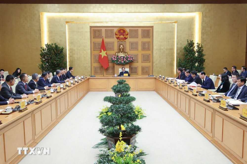 越南政府总理范明政会见中国驻越南大使何炜