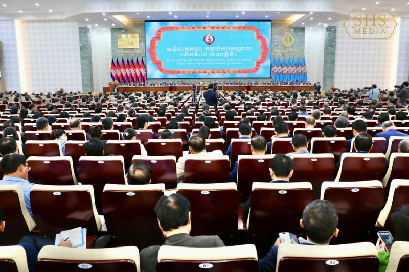 柬埔寨人民党会议提出2025年5项重要指导方针 推动国家繁荣与和平发展