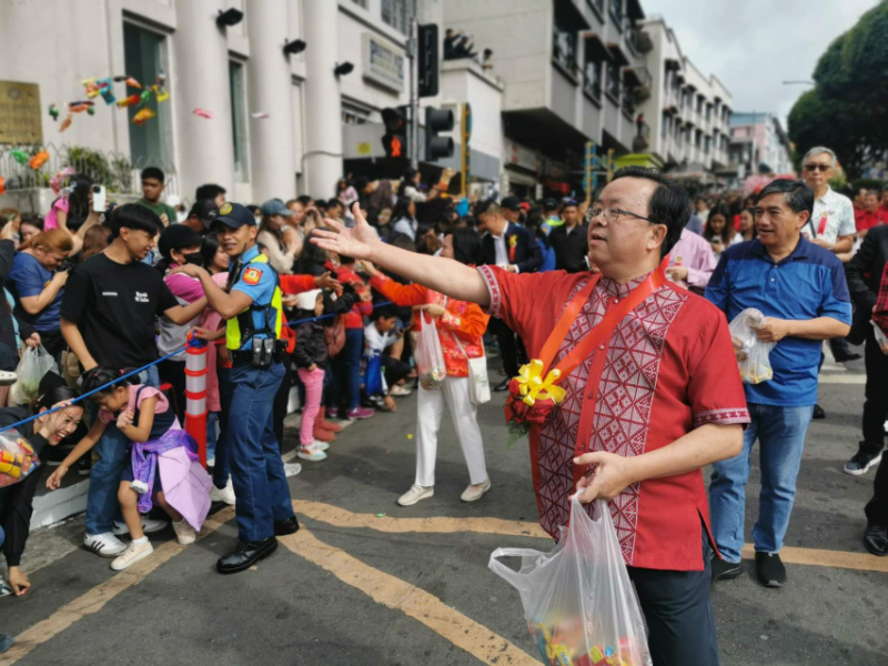 中国驻菲律宾大使出席菲律宾碧瑶市春节庆祝活动