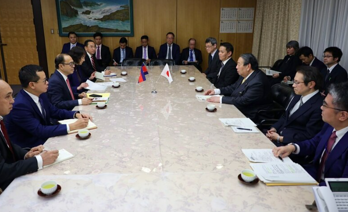 柬埔寨副首相兼内阁办公厅大臣翁赛维索访问日本 会见日本总务大臣 
