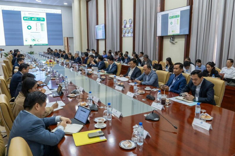 柬埔寨投资委员会审议12个投资项目注册申请 总投资额约1.35亿美元