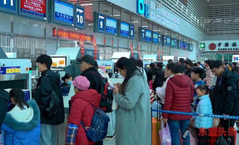 东盟国家旅游团可免签入境中国云南西双版纳
