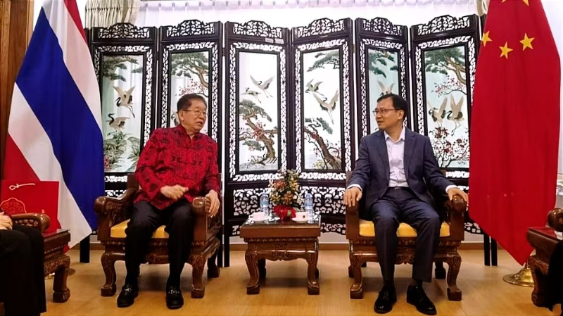 中国驻清迈总领事会见泰北中国和平统一促进会等协会代表