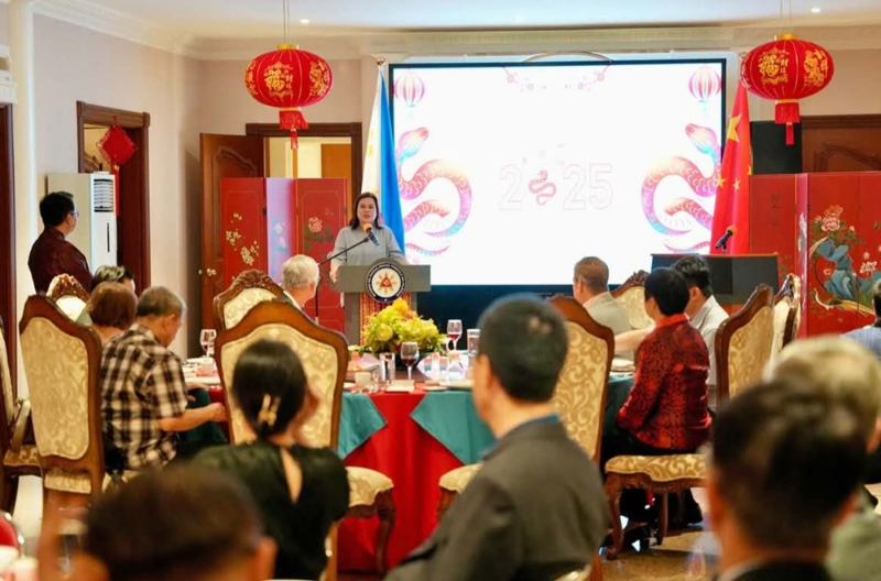 菲律宾副总统莎拉作客中国驻菲使馆共庆新春和元宵佳节