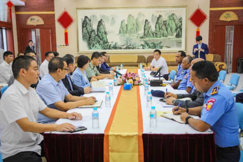 中国驻东帝汶使馆举办第二届保障在东中资企业和华侨合法权益三方联席会议