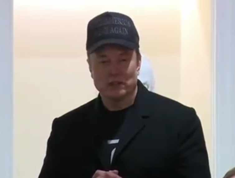特斯拉在欧洲销量减半，公司市值跌破万亿美元，政治争议影响马斯克商业帝国？