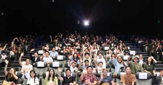 《哪吒2》在菲律宾举行首映礼 中国大使出席